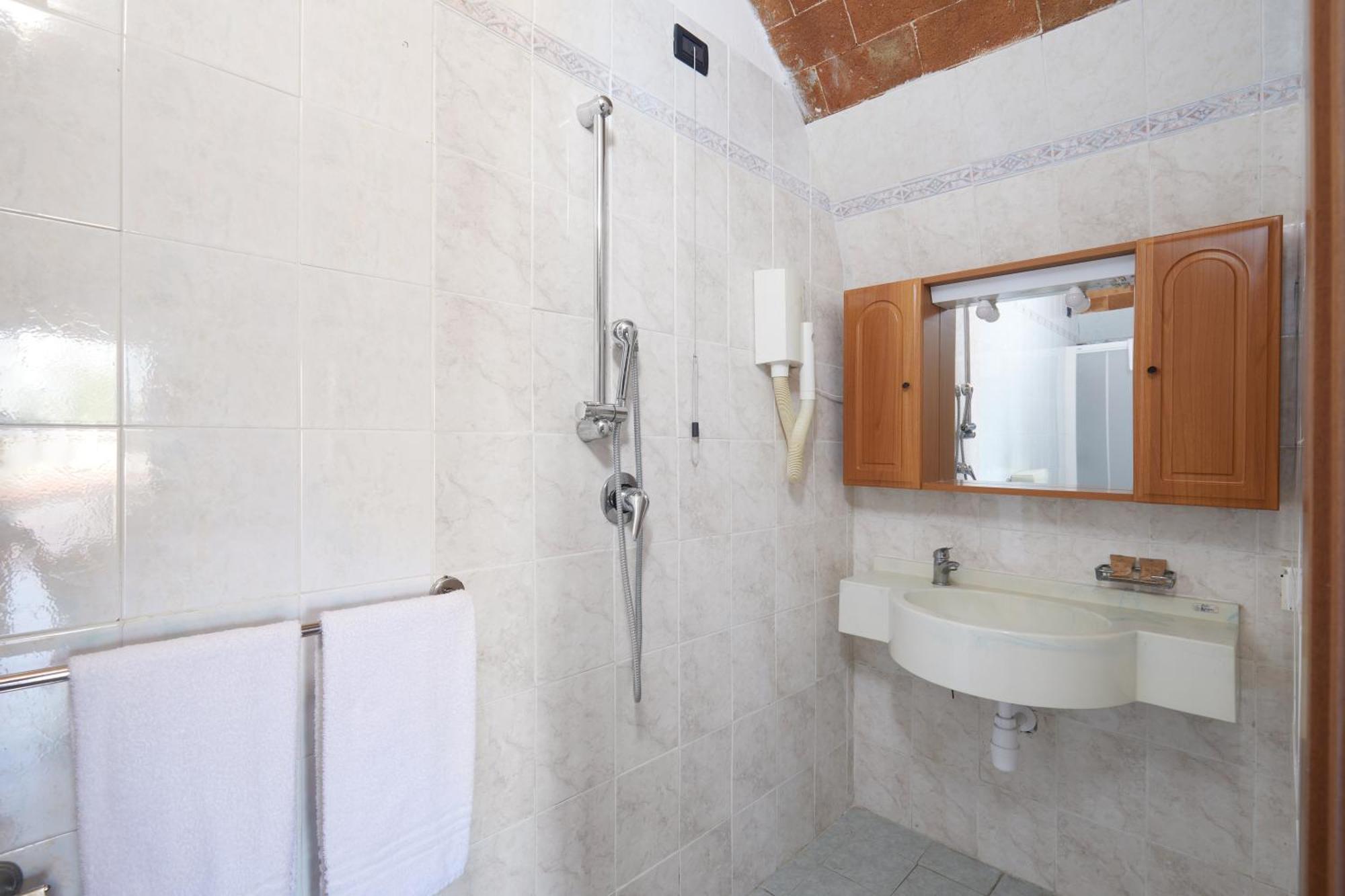 Hotel Fattoria Belvedere Гуардисталло Экстерьер фото
